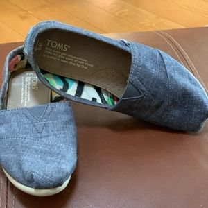 TOMS